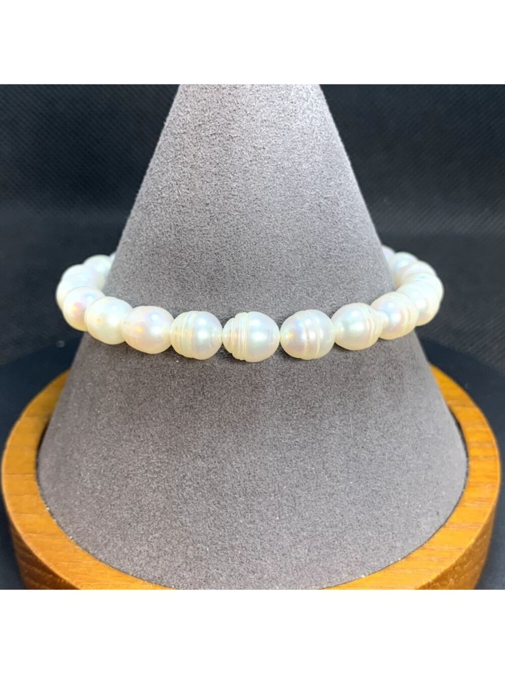 Cultured Freshwater Pearl Bracelet Elastic No Clasp 7mm Oval One Size